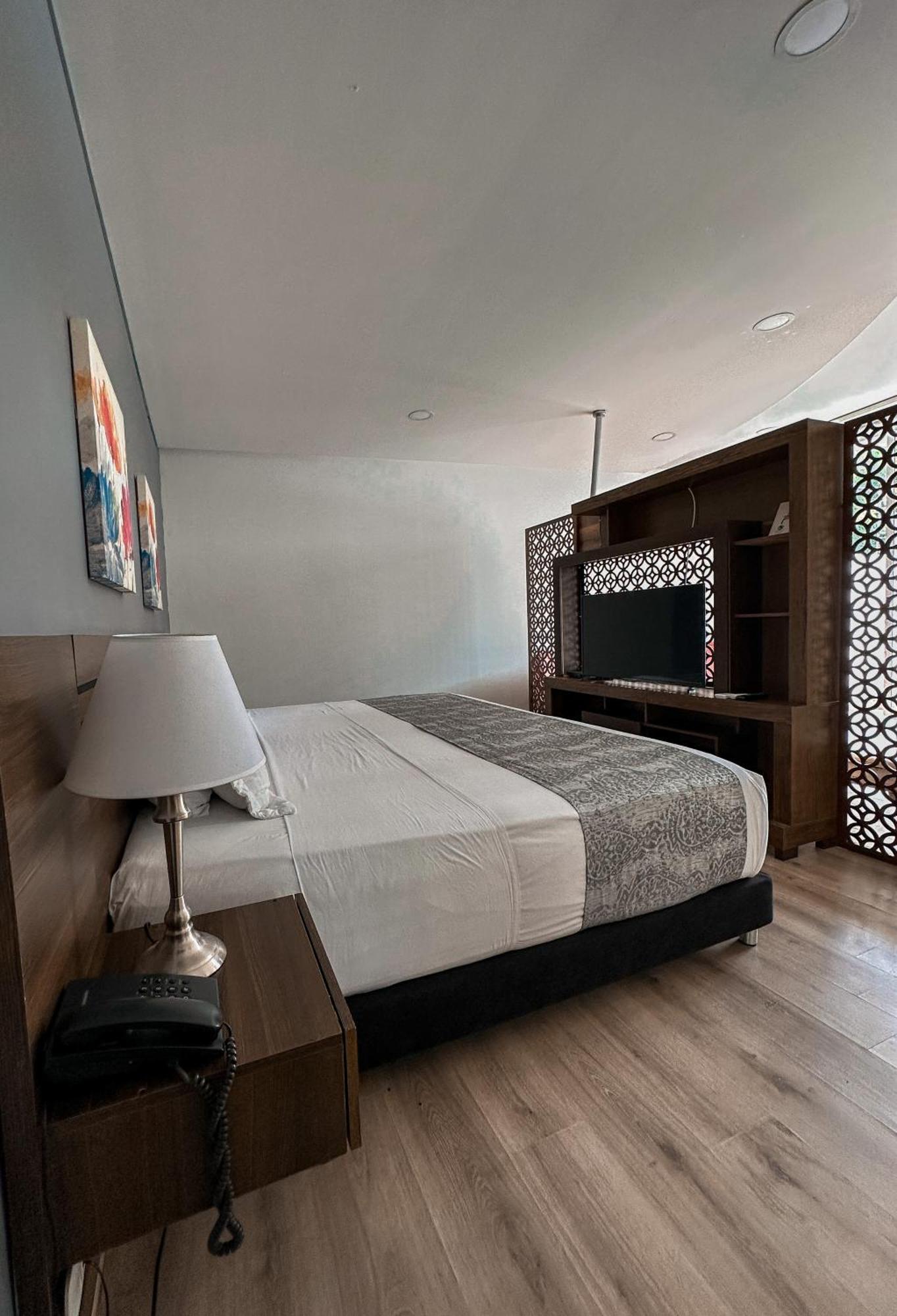 Malik Boutique Hotel 4*